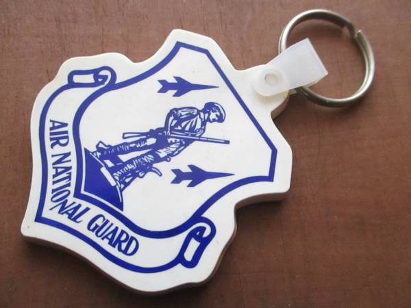 US ビンテージ キーホルダー 空軍州兵 a104拍卖