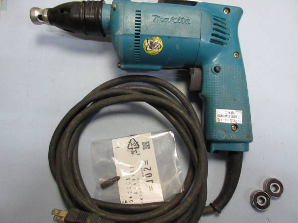 マキタ/ボード用スクリュードライバ/6820V 【中古】 点検済拍卖