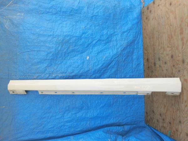 ベンツ W204 Cクラス サイドステップ 左 白 N821AP拍卖