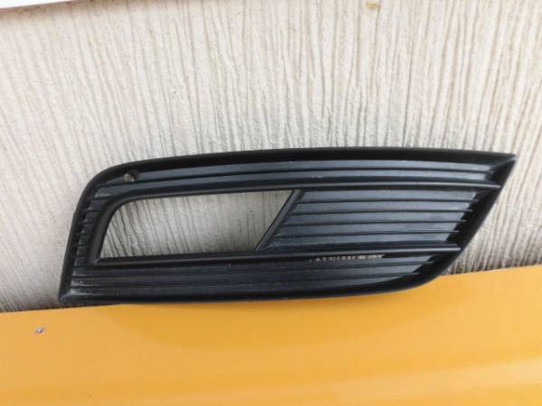 アウディ A4 8K フォグカバー 右 N996AP拍卖