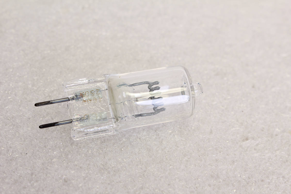 送料無料。中古。キャビン スライドプロジェクターランプ 250w 100v  管理B15拍卖