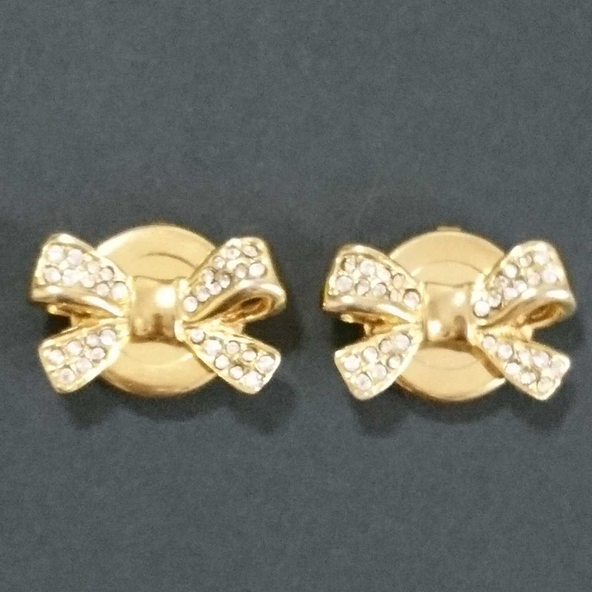 【美品】キラキラ ラインストーン ボタンカバー カフスカバー リボンデザイン 2個セットで♪拍卖