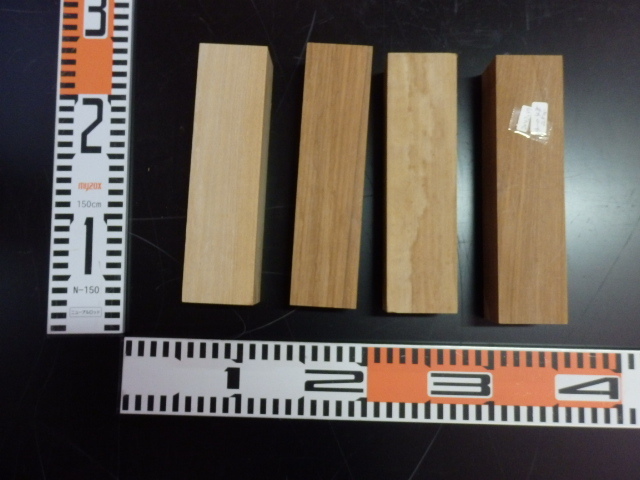 e2042047 チーク●4本●端材●厚約3.5cm☆無垢板1枚板 木材 板 DIY 板材 天板 棚板 テーブル 看板 花台など種類豊富!拍卖