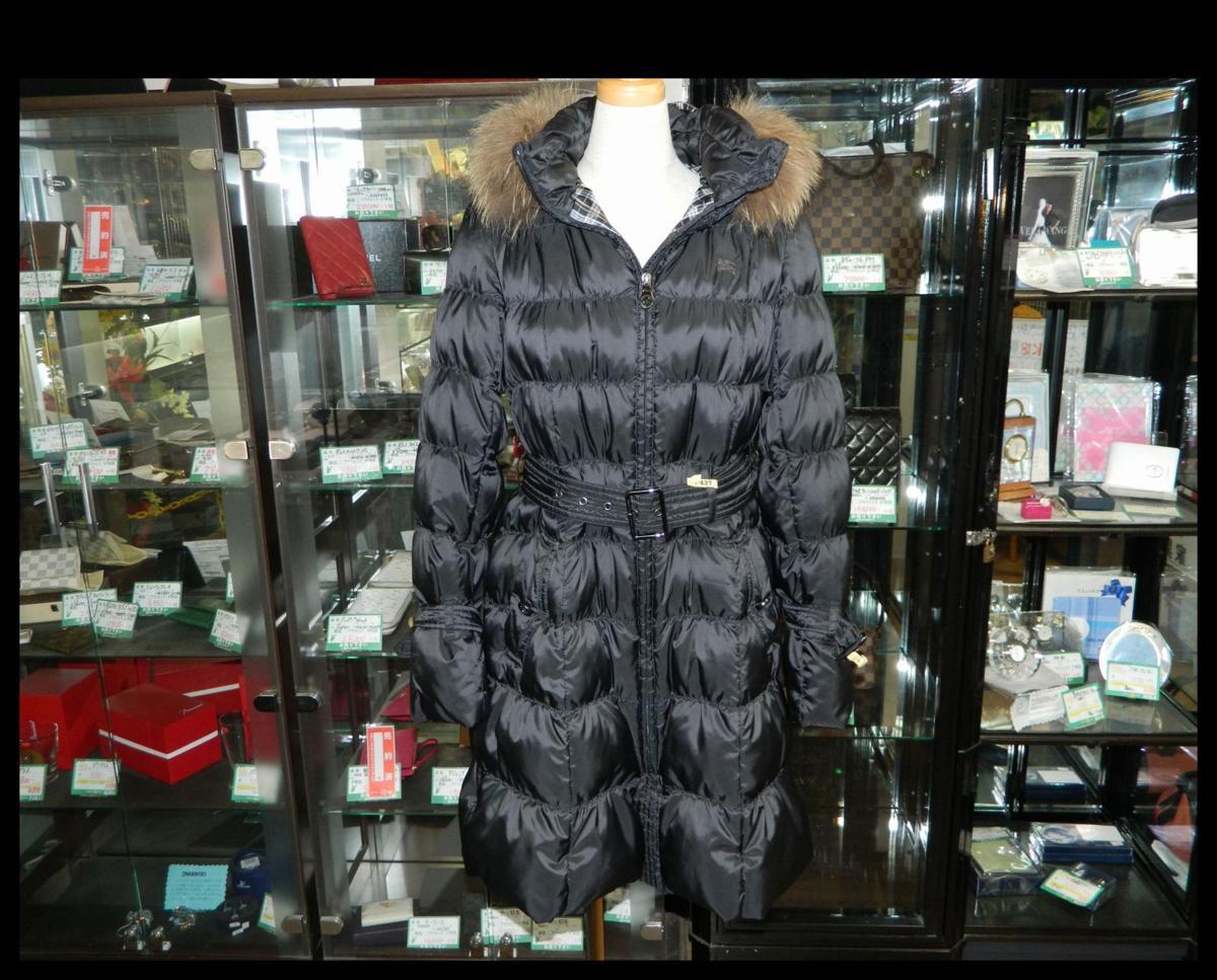 美品 BURBERRY バーバリー BLUE LABEL ファーダウンコート ブラック 黒 レディース 38 毛皮 タヌキ ロング チェック柄 クリーニング済拍卖