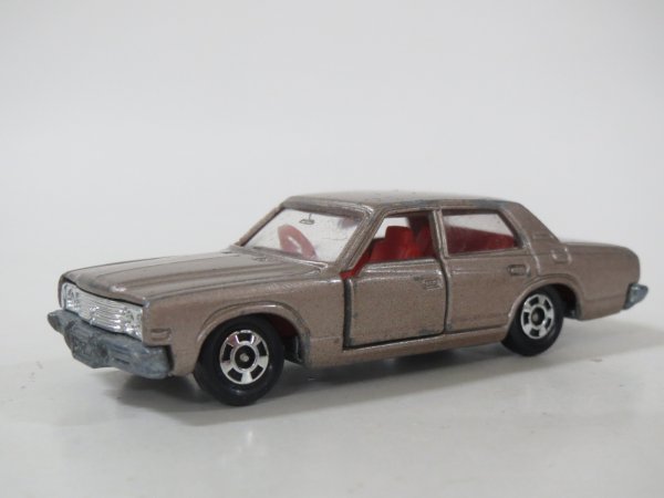 59744■トミカ32-2-3 クラウン2600ロイヤルサルーン拍卖