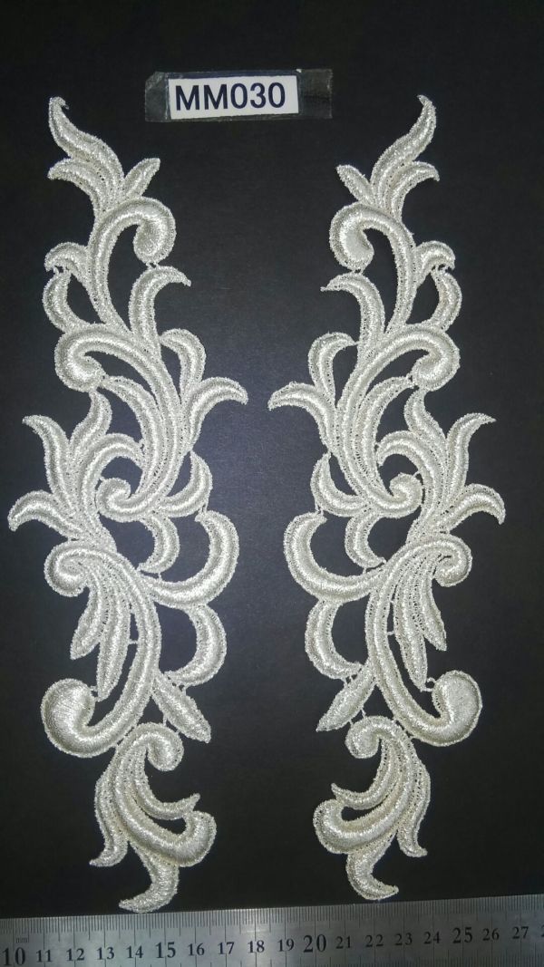 ☆送料無料!!(MM030)定番柄!シルバー(S2)のケミカルレースのモチーフ(10ペア)拍卖