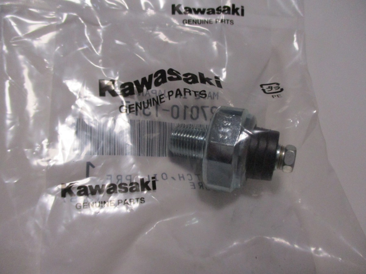 送料無料★新品★バリオス/2/ZXR250/ゼファー400/χ★純正純正オイルプレッシャスイッチ拍卖