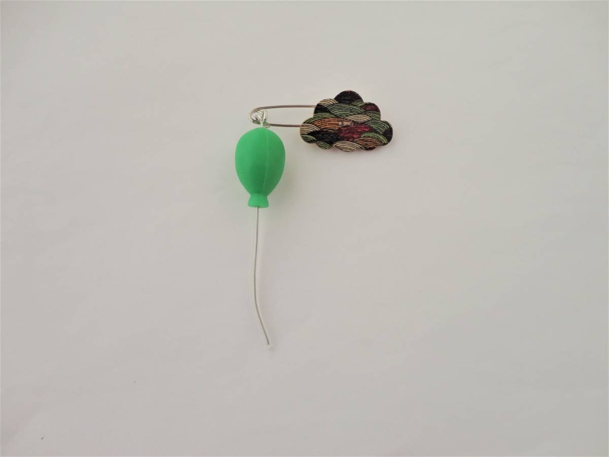 ゆらゆら揺れる♪風船のブローチ*ハンドメイド*GR*a751拍卖