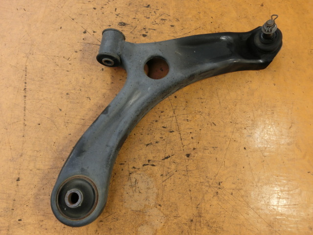 MRワゴン 右 ロア アーム 平成27年 DBA-MF33S フロント L 4WD 20.6万km ii拍卖