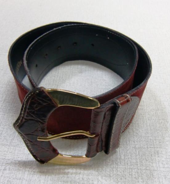 MARELLA マレーラ ベルト S 赤 MADE IN ITALY 【ウ351】拍卖