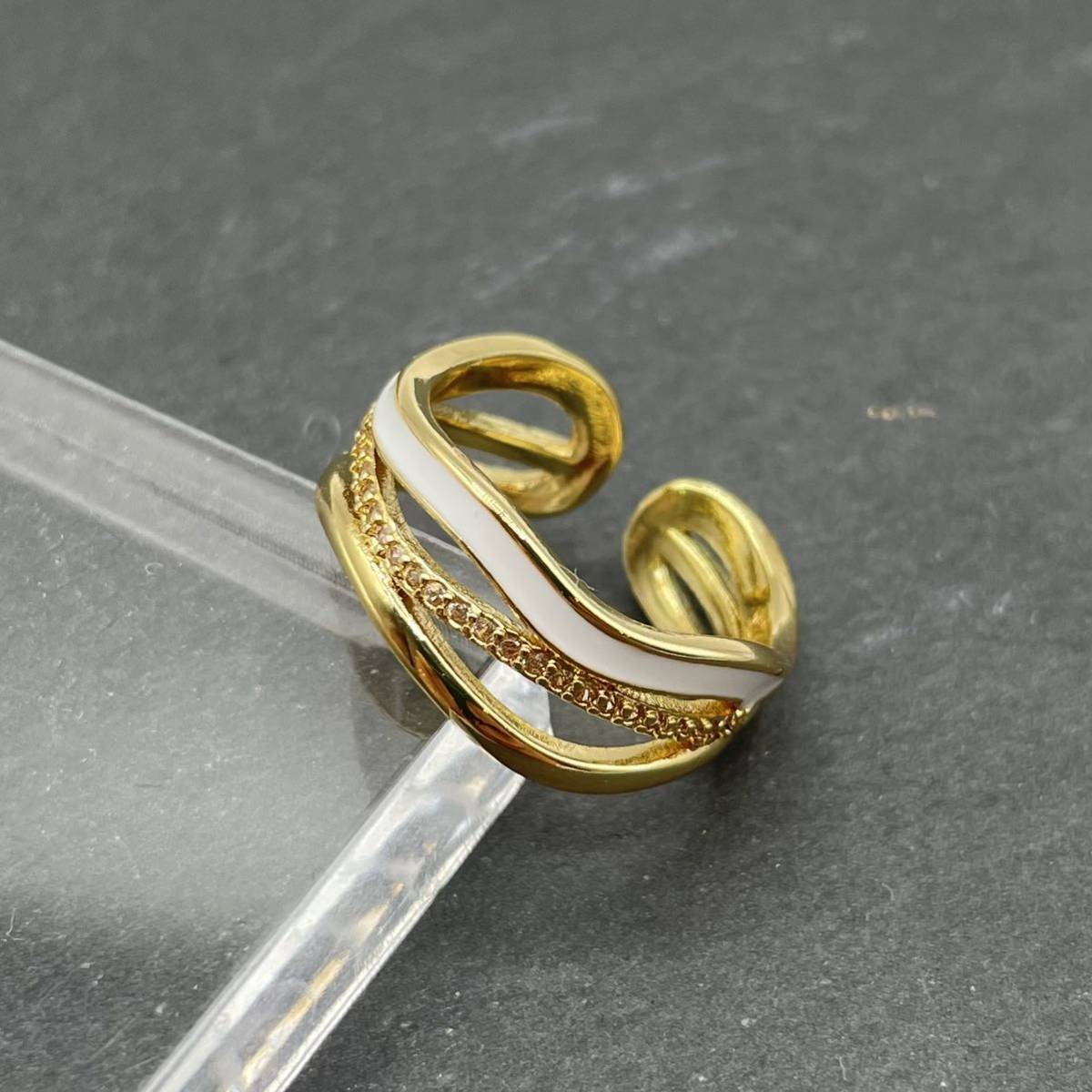 ウェーブリング ゴールド×ホワイト×ジルコニア シルバー925 レディース 白 金 韓国 プチプラ 新品拍卖