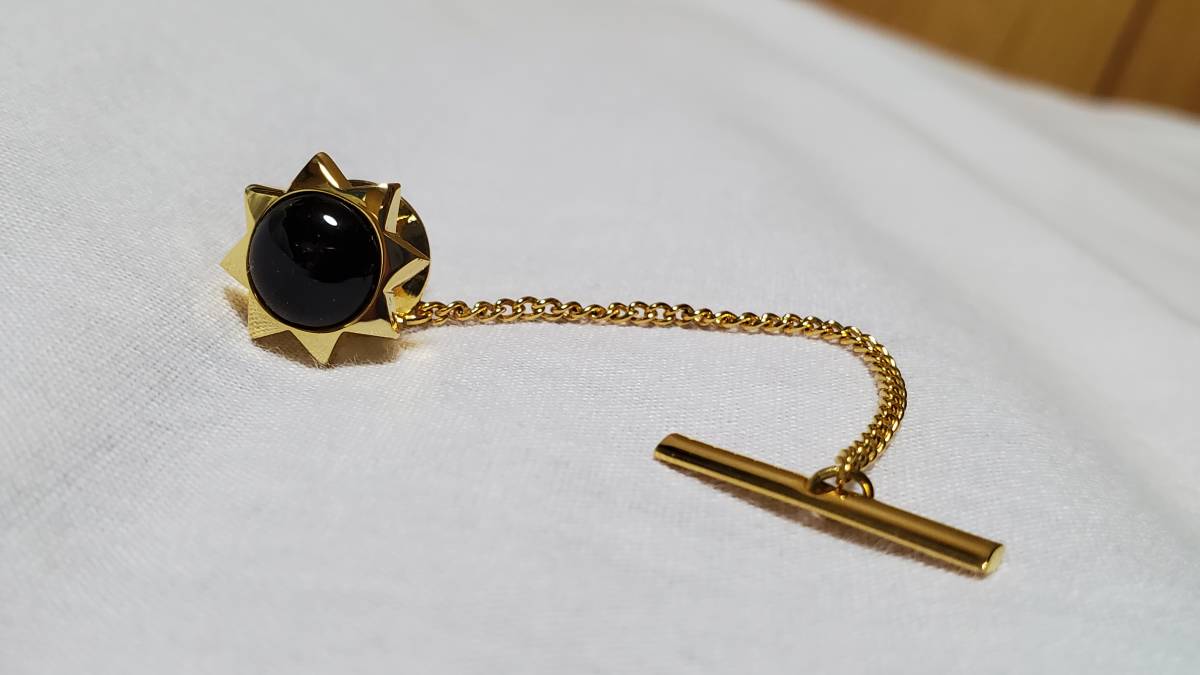 正規未 ジバンシィGIVENCHY クラシックラグジュアリー カボションストーン黒 フラワー タイタニック タイピン スター ブローチ ピンバッジ拍卖