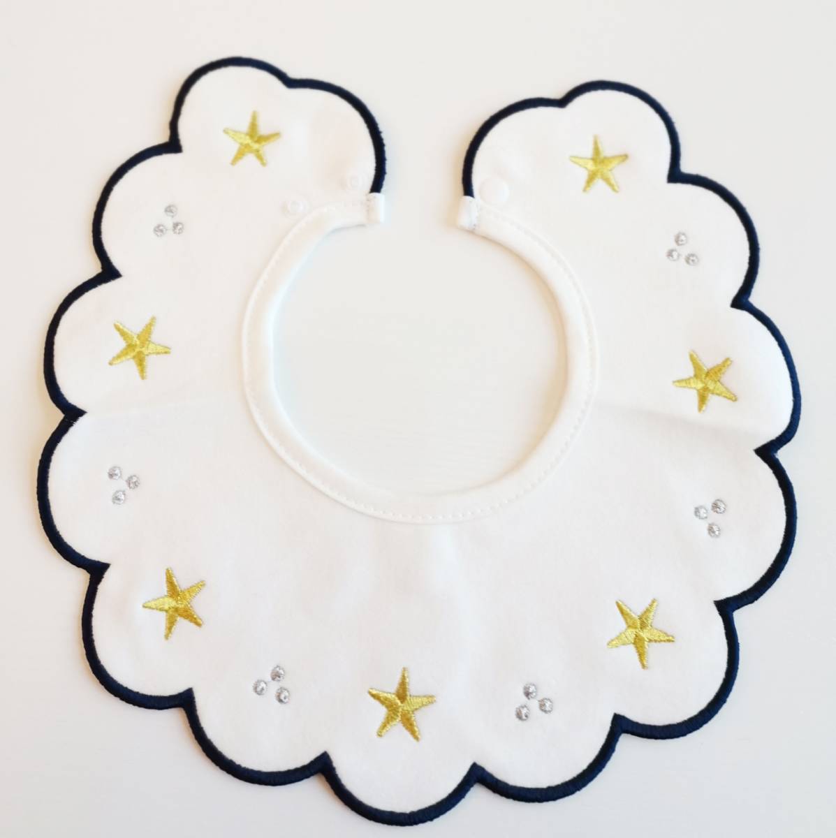 360度 よだれかけ/スタイ/付け襟 ★星 刺繍柄 2段階サイズ調節可能★赤ちゃん 出産お祝い・誕生日・結婚式プレゼント拍卖