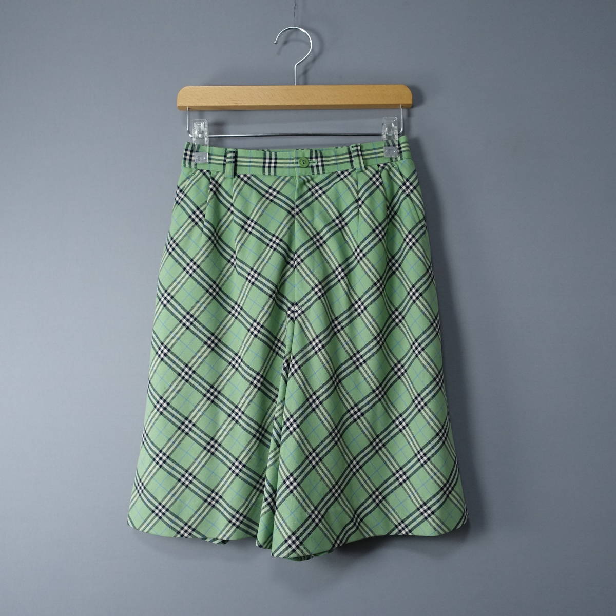 ☆美品☆BurberrysBurberrys/バーバリーズ/Medium/日本製/ウール混チェック柄/ハーフパンツ/ライトグリーン/緑/レディース/ショート拍卖