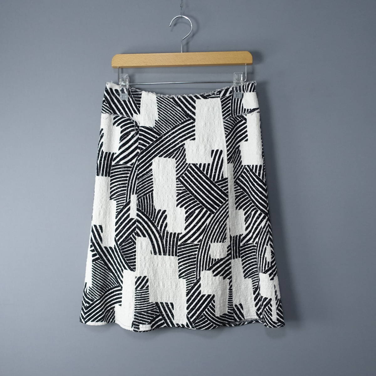 DES PRES/デプレ/TOMORROWLAND/トゥモローランド /0/日本製/シルク混スカート/ホワイト×ブラック/白×黒/レディース/タイト拍卖