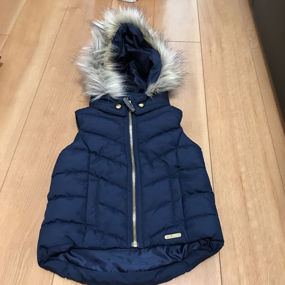 【中古】H&M エイチアンドエム フード取り外し可中綿ベスト サイズ EUR 98/104 US 2-4Y拍卖