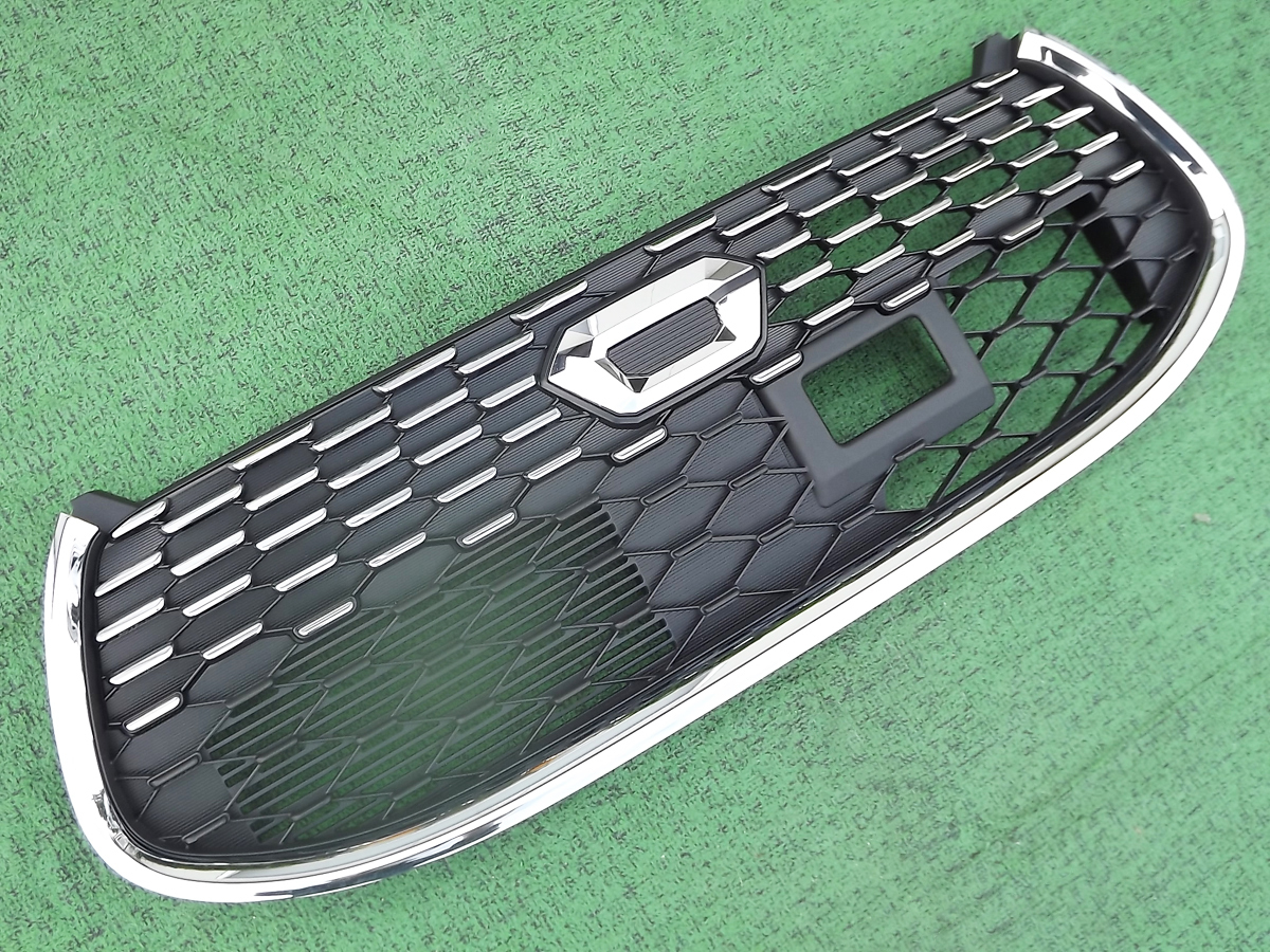 ☆新品,送料安★キャスト スタイルLA250S/LA260Sフロントラジエーターグリル★純正,メッキ★Re:P拍卖