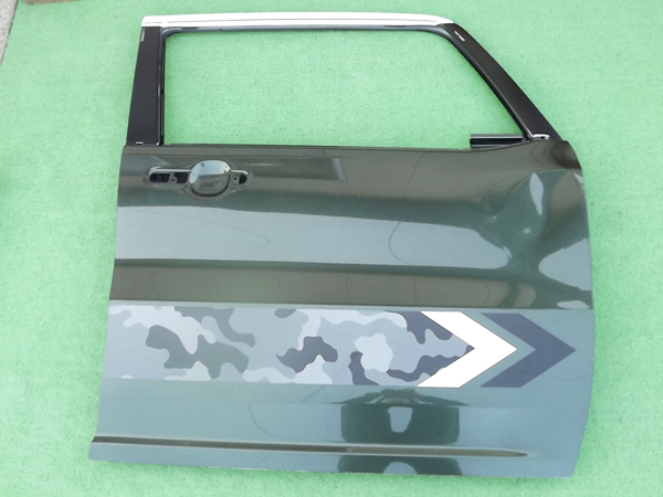 ★少損,送料安,グリーン&ホワイトソリッド★ハスラーMR31S/MR41S右フロントドア,フレアクロスオーバーMS31S/MS41S運転席,右前,前,緑&白Re:P拍卖