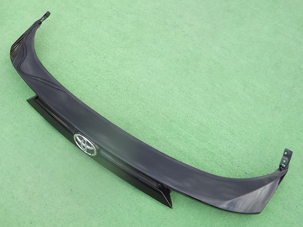 ☆良品,送料安,パープル★ハリアーZSU60W/ZSU65W/AVU65Wリアガーニッシュ紫リヤガーニッシュ,リアゲート,リヤゲート,バックドアRe:P拍卖