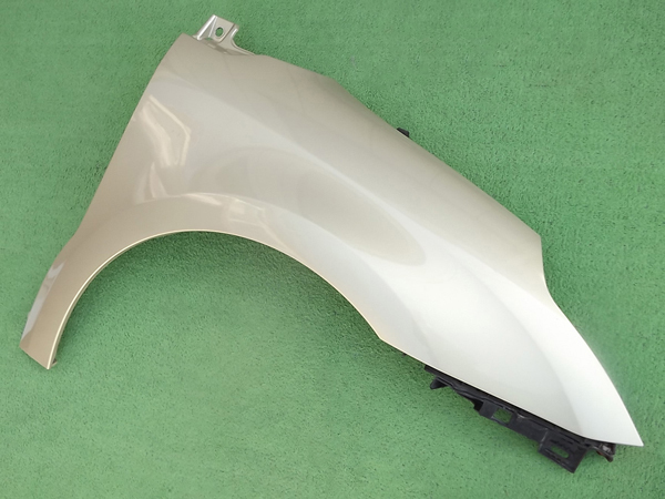 ☆良品,送料安,KCW,サーブルドラングリュヌPe★C4 B5NFU/B5RFJ/B5RFK/B55FT/B55FW右フロントフェンダー,シトロエン純正パネル金Re:P拍卖