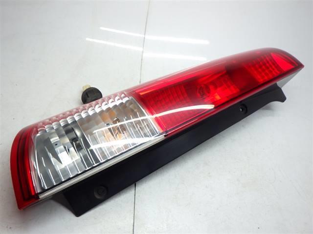 パレット DBA-MK21S 左テールライト ランプ 228457拍卖