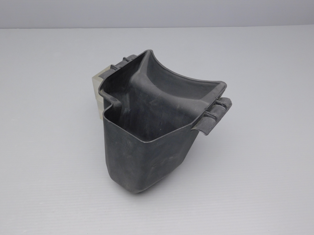 60 綺麗め☆ ドゥカティ ST3 純正 ツール ボックス 小物 入れ拍卖