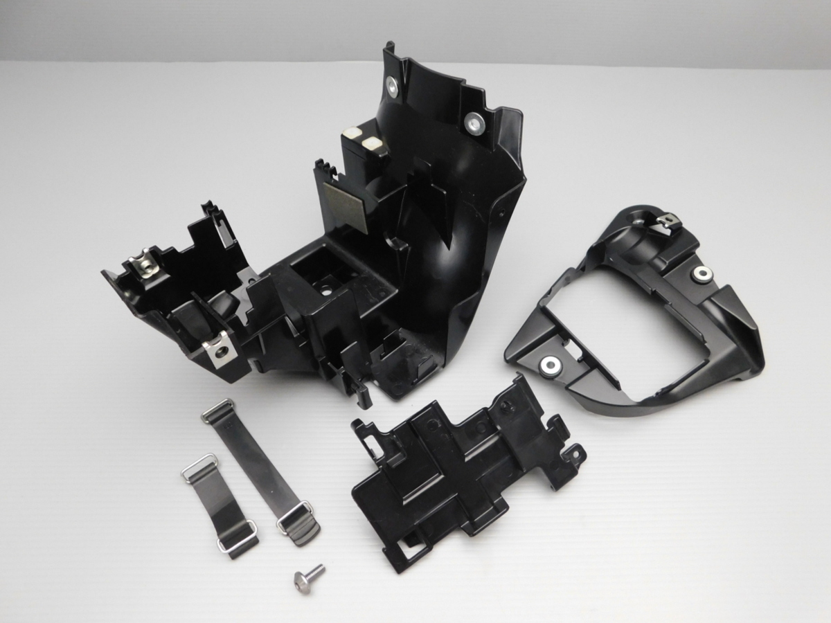 100 綺麗め☆ ボルト950 XVS950CU BOLT 純正 バッテリー ボックス ケース拍卖