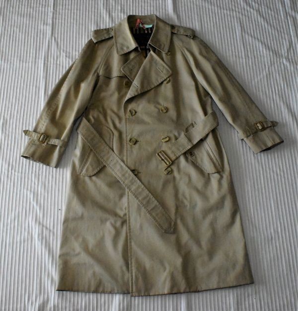 ★バーバリー★お洒落なノバチェック裏地★上品なベージュ★大人の選びたい色気のある ダブルブレストのトレンチコート170★クリーニング済拍卖