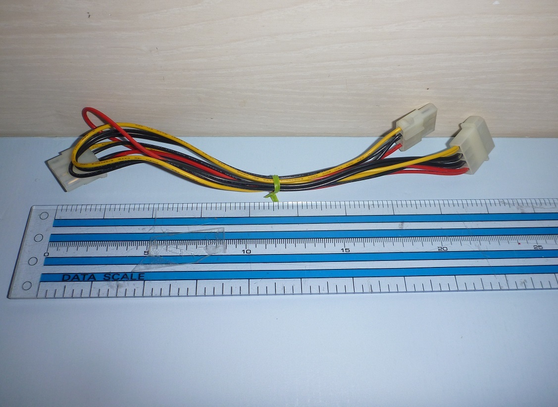 CR121 電源ケーブル 長短2股 1個拍卖