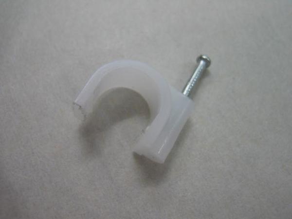 釘付き丸型 ケーブルクリップ 同軸ケーブル用 14mm 50個 白拍卖