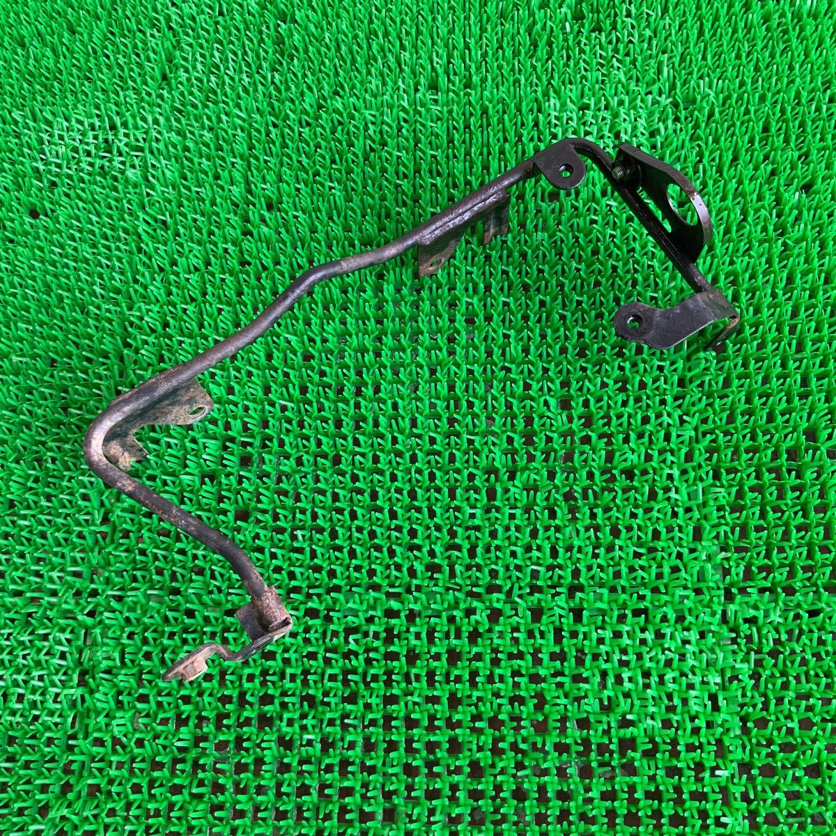 6-3R SUZUKI スズキ TS200R 純正 ラジエーターステー ラジエターステー 中古 部品 バイク拍卖