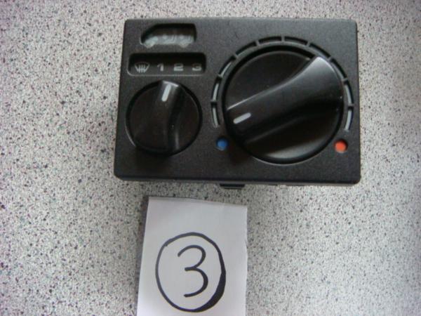 Y【2453】ヴァナゴン 70ACU エアコンパネル 701 959 531A ③拍卖