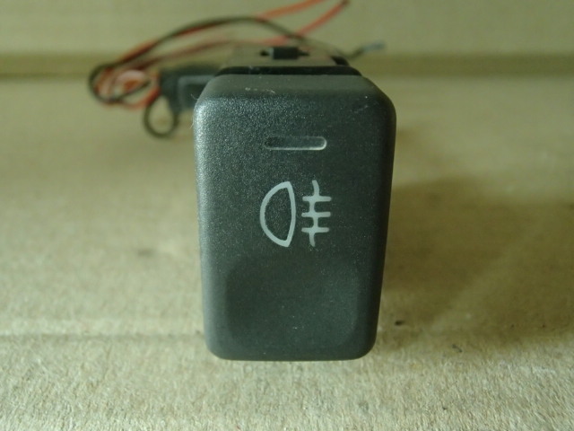 Y【2559】レンジローバー 平成10年 1998年 E-LP42D フォグスイッチ フォグランプスイッチ 22 棚Y9拍卖