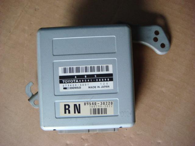 【2010】平成7年式 クラウン E-JZS151 ABSコンピューター 079400-3001 89541-30090 棚A2-73拍卖