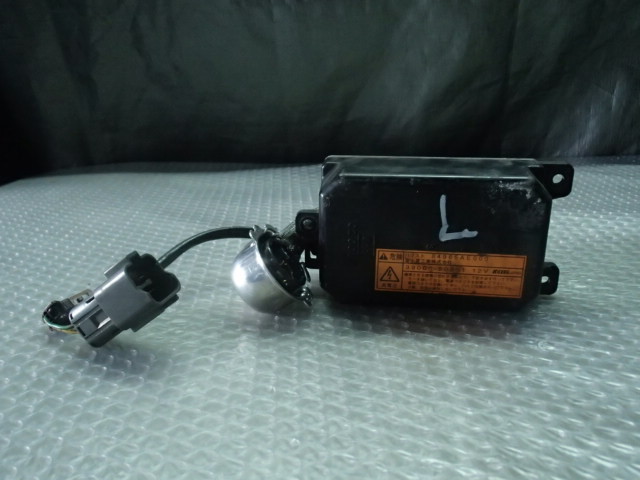 Y レガシーB4 TA-BE5 左HIDバラスト 84965AE000 コイト 39000-20651 左 棚Y1拍卖
