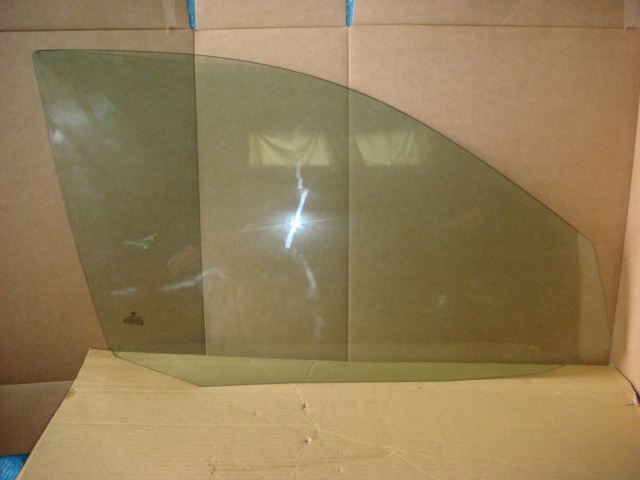 【2204】平成15年式 GH-1JAQN VW フォルクスワーゲン ボーラ 右フロントドアガラス 右ガラス 右前ガラス ドアガラス拍卖