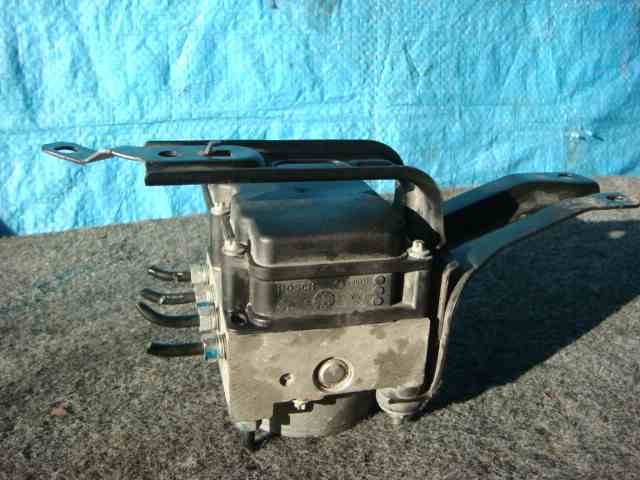 【2198】平成19年式 ゼスト JE1 ABSアクチュエーター 57110-SYA-960拍卖