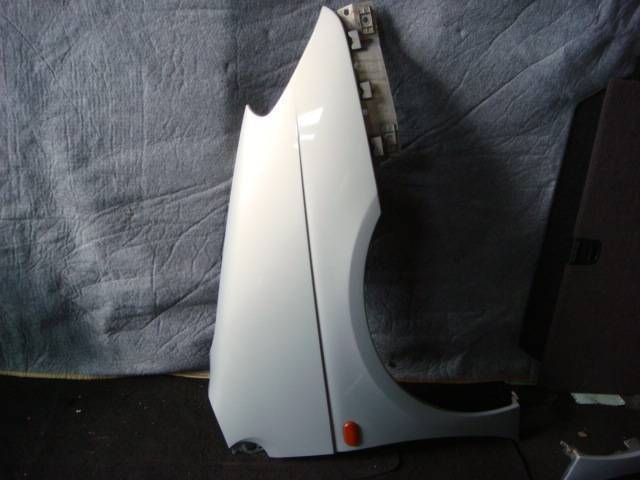 【2238】平成12年式 ルノー セニック GF-AF4J 右フェンダーパネル拍卖