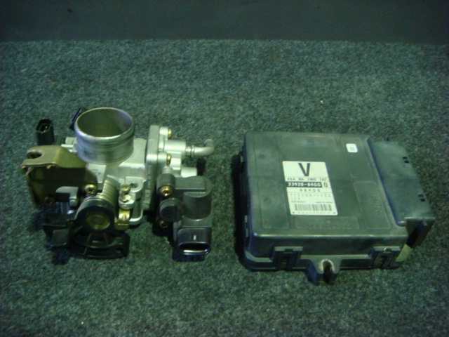 【2270】平成12年式 LE-HA23V アルト エンジンコンピューター スロットルボディ 33920-84GG0 13400-83G11拍卖