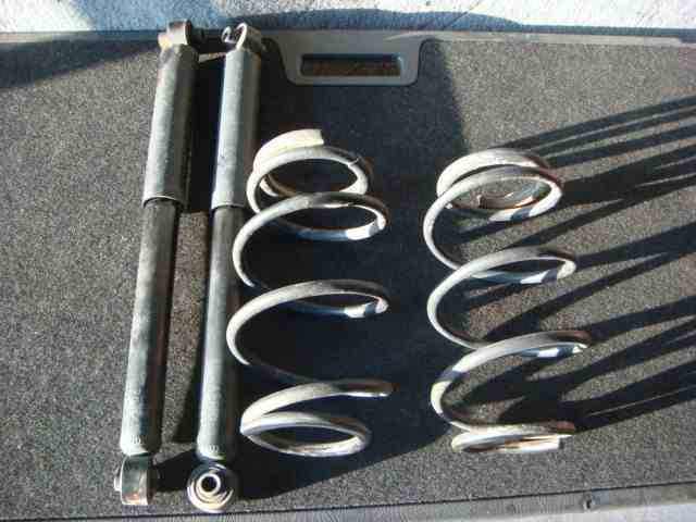 【2267】平成14年式 MRワゴン UA-MF21S リア ショックアブソーバー スプリング 左右セット ショック サス 41800-73H00拍卖