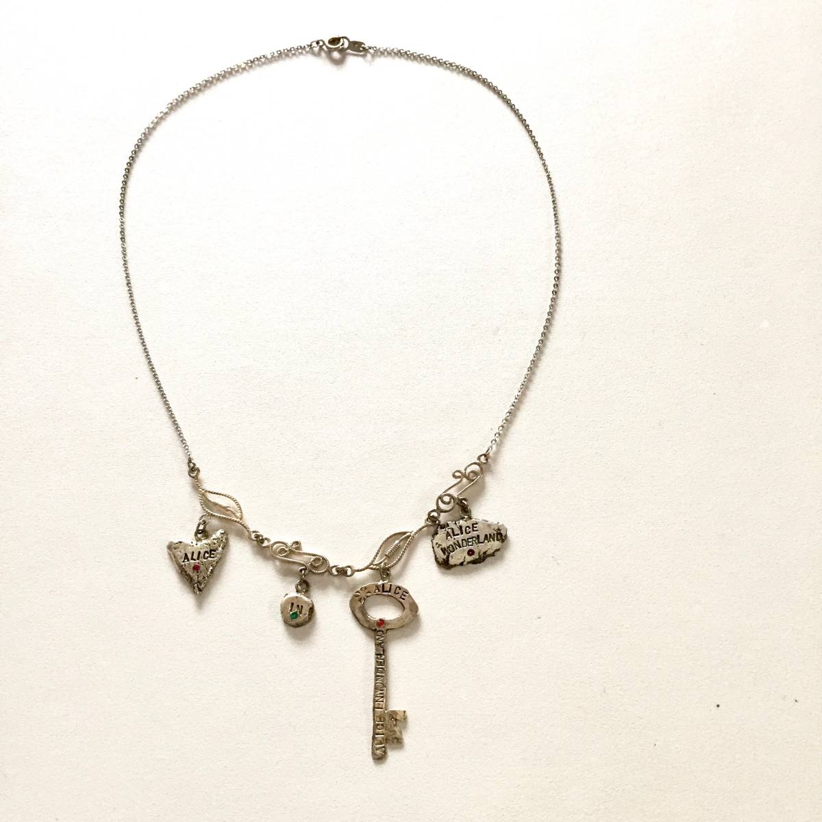 不思議の国のアリス ハンドメイド 純銀製ネックレス拍卖