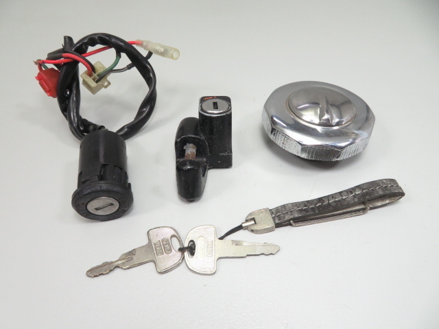 ○ゴリラ/モンキー/Z50J 純正 メイン キーセット タンクキャップ メットホルダー 鍵/カギ 実動車外し 検 ノーマル カスタム AB27拍卖