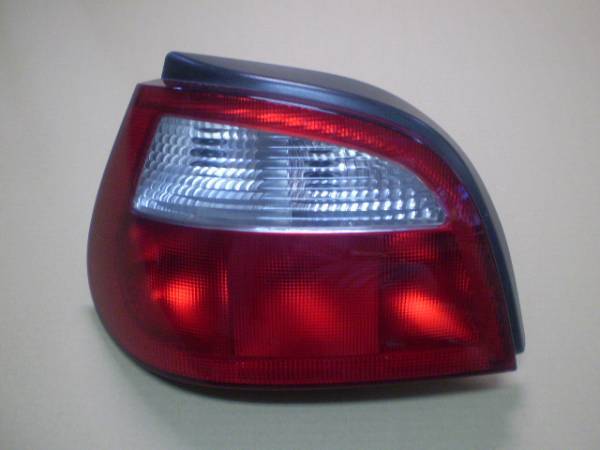 ★2001年 ルノー メガーヌ GF-AK4M 左テールランプ★拍卖