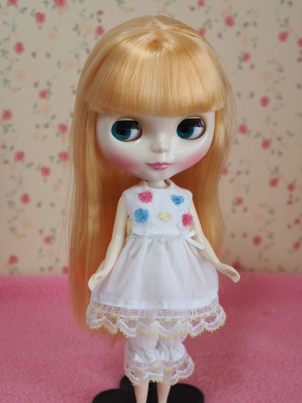 ハンドメイド*ネオブライス/リカちゃんサイズお洋服セット人形/アウトフィット/衣装/ドレス/ドール服/ネグリジェ/パジャマ/ワンピース/刺繍拍卖