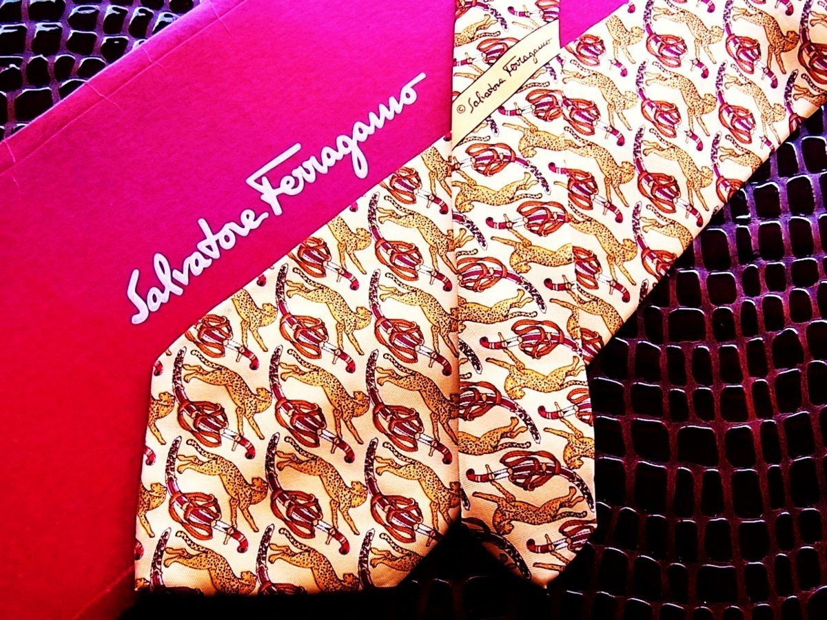 ♪今週の特売980円~♪0602♪良品【Salvatore Ferragamo】フェラガモ 【豹 剣 柄】ネクタイ♪拍卖