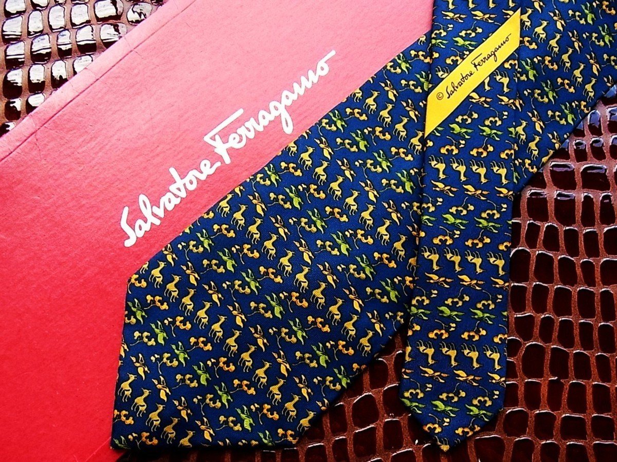 ♪今週の特売980円~♪0219♪状態並品【Ferragamo】フェラガモ【狐 きつね 鳥 柄】ネクタイ♪拍卖