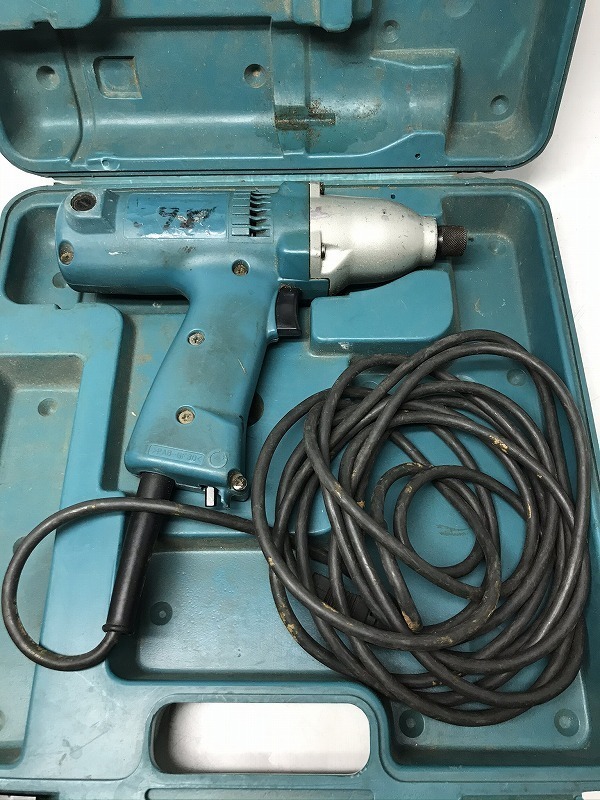 ◆マキタ 電動ドライバー 回転確認済み! 電動工具 現状渡し DIY用品/makita【J0206A8】拍卖