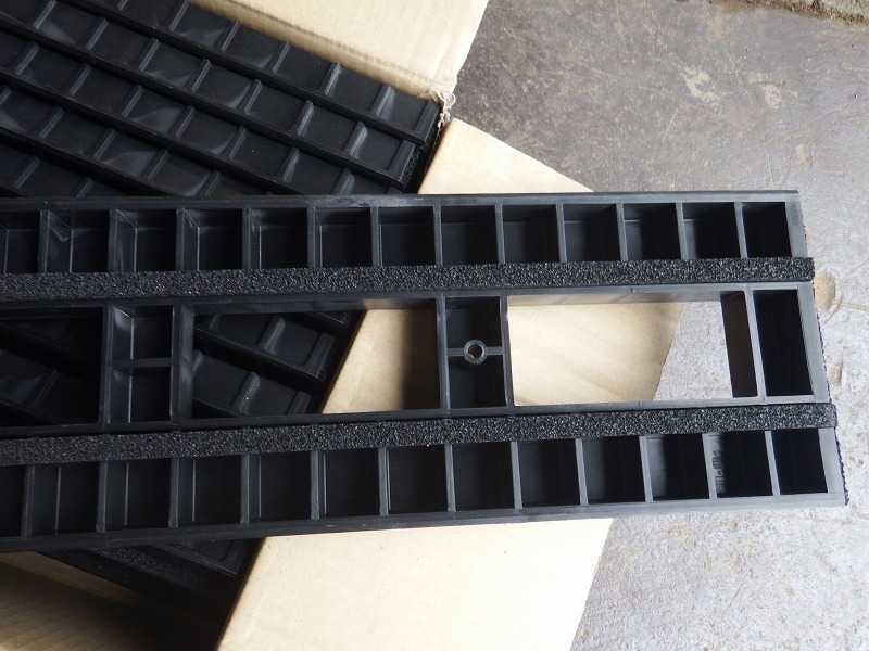 ■未使用!吉川化成 床下全周換気工法材 キソスペーサーロング気密タイプ KSK91-120(10本入)業者様歓迎!玄関・浴室などの気密化に拍卖