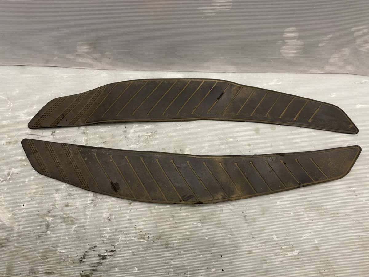 ヤマハ・マジェスティ・SG01J・純正ステップボードゴムフロアマット左右セット(検4HC)拍卖