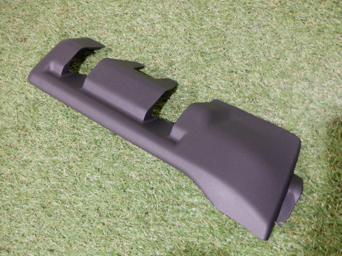 新車外し ダイハツ純正 M900A M910A トール リアシート ヒンジ カバー パネル 左側 71486-B1080 22-2-454拍卖